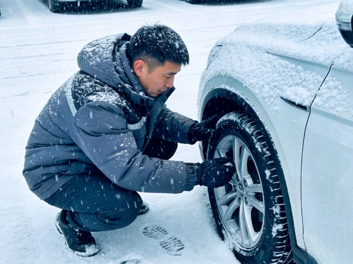 冬季雪胎和四季胎怎么选？美国换胎时机与实用建议