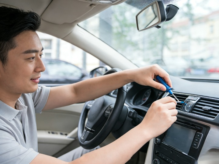 汽车空调有异味怎么处理？自己清理方法详解